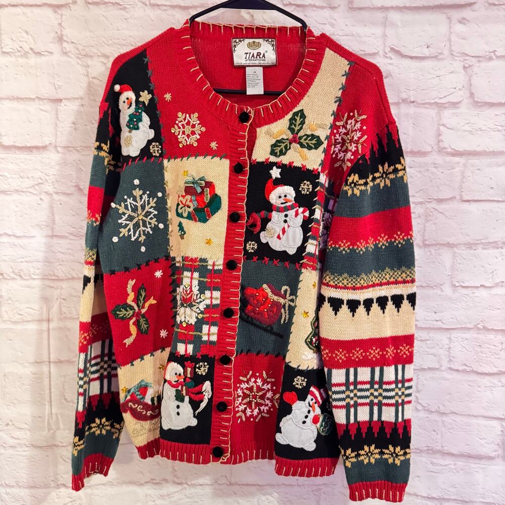 Tiara International 2003 vintage red button up Xmas sweater sz M Snowmen Holly